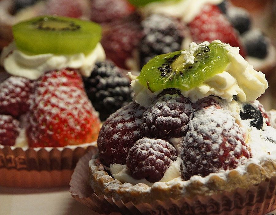 Seasonal fruit tart